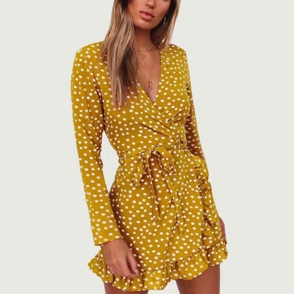 Polka dot ruffle wrap dress - Picture 3 of 6